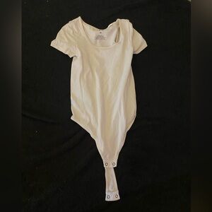 Short sleeve bodysuit